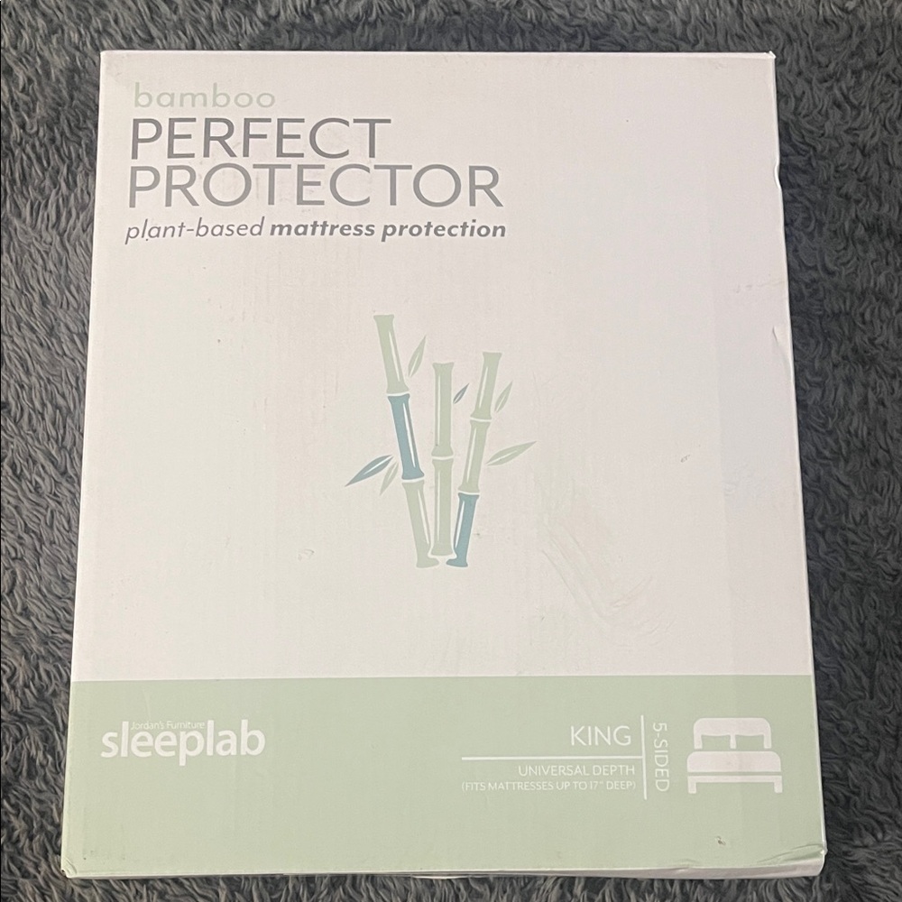 Jordan Bamboo Perfect Protector Mattress Cover - White & Light Green